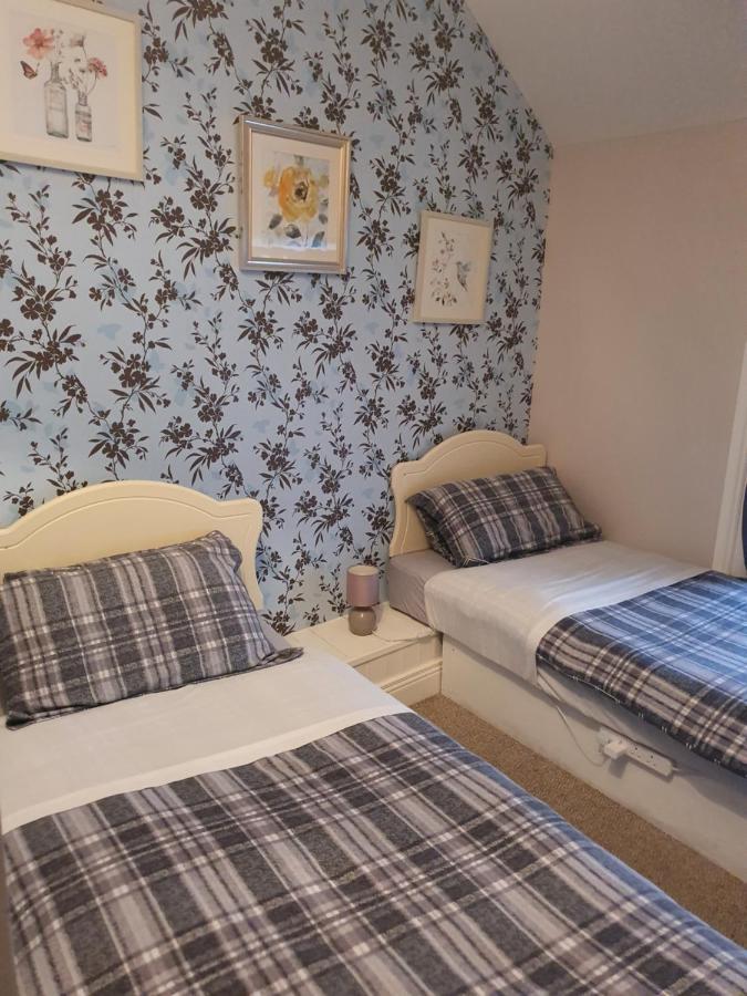 Gordon'S Guesthouse Лохрей Экстерьер фото